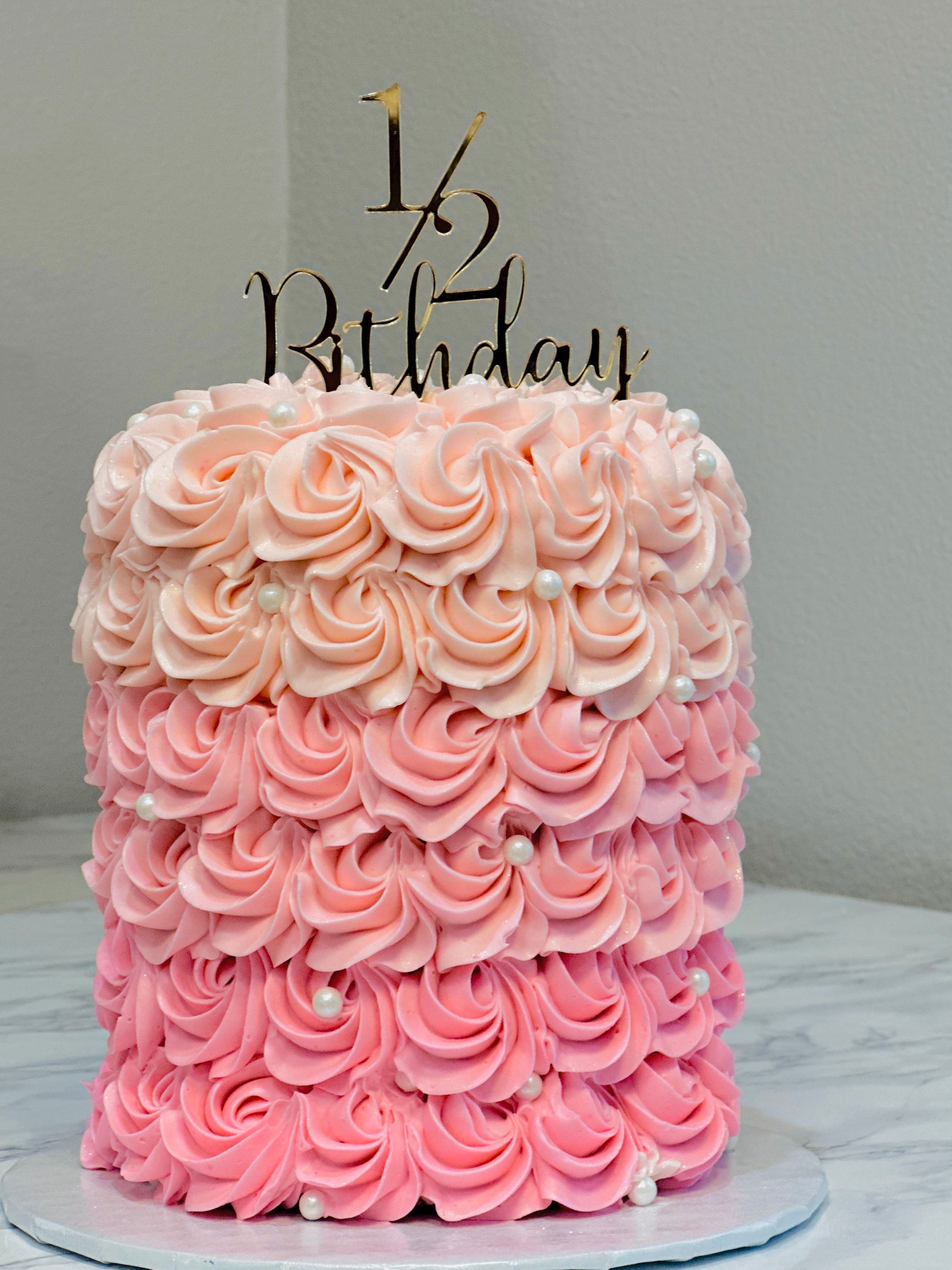 Vintage round cake 3